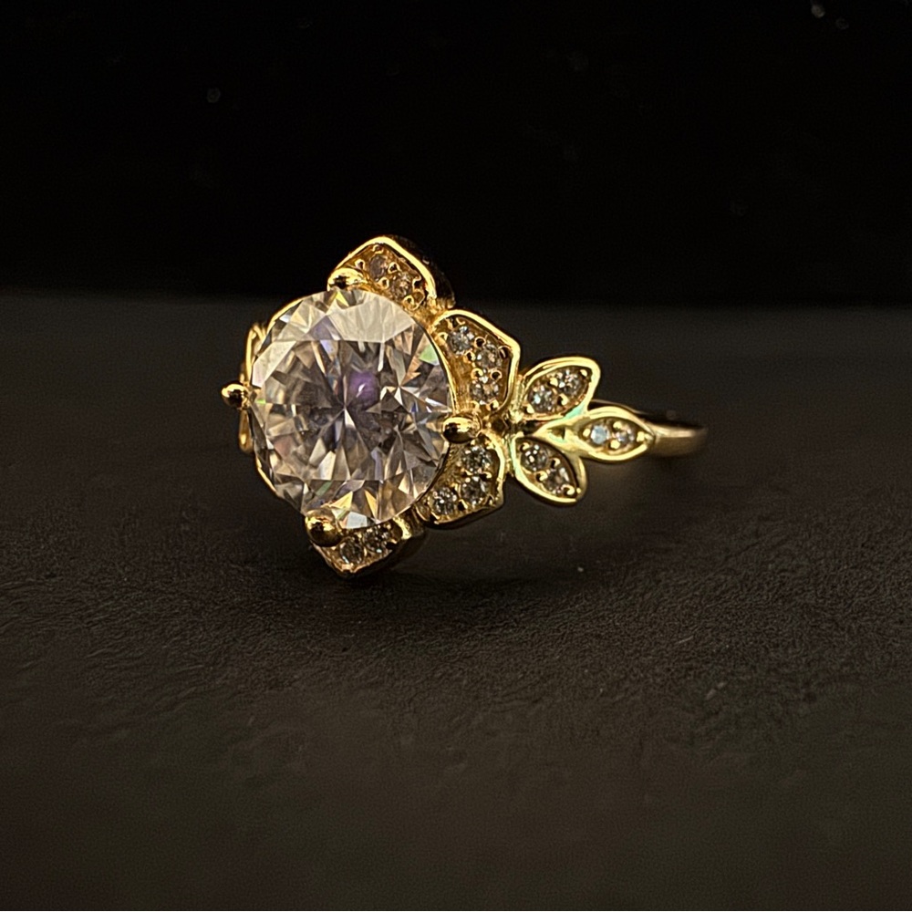 Edwardian 2.0ct Mossianite Gold Ring